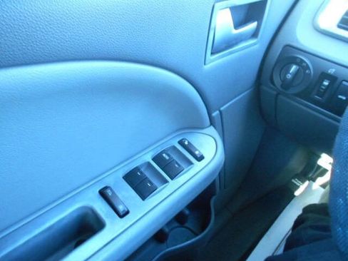 Used 2006 Ford Five Hundred SE image 17