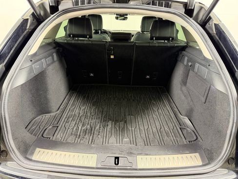 Used 2020 Land Rover Range Rover Velar S image 32