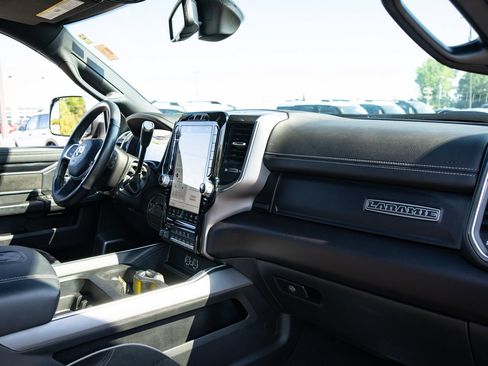 Used 2022 RAM 3500 Laramie AWD/4WD image 21