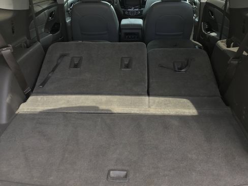 Used 2018 Chevrolet Traverse LT AWD/4WD image 5