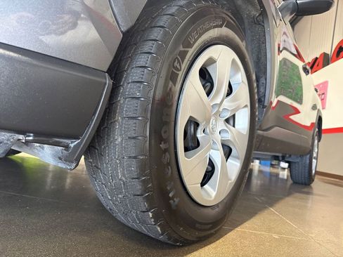 Used 2021 Toyota RAV4 LE image 38