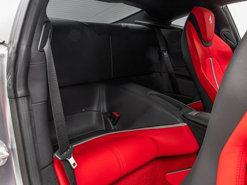 Certified 2024 Ferrari Roma image 40
