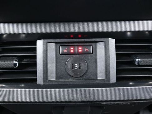 Used 2025 Ford F250 Platinum image 42