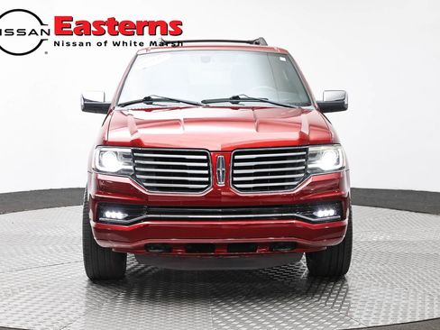 Used 2016 Lincoln Navigator Reserve AWD/4WD image 2