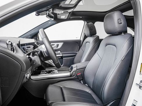 Certified 2026 Mercedes-Benz GLA 250 image 8