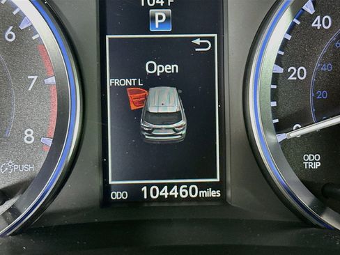 Used 2016 Toyota Highlander Limited Platinum FWD image 19