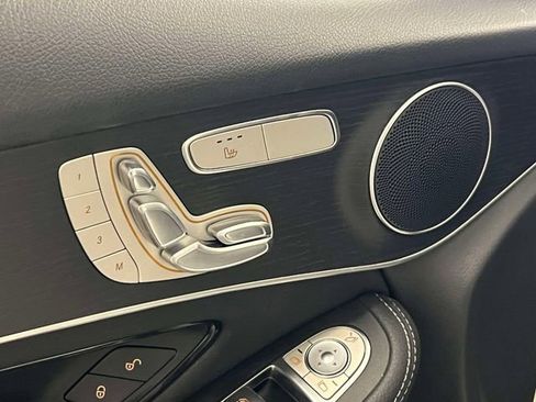 Certified 2022 Mercedes-Benz GLC 300 4MATIC image 17