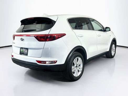 Used 2019 Kia Sportage LX AWD/4WD image 9