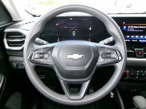 Used 2024 Chevrolet TrailBlazer LT image 9