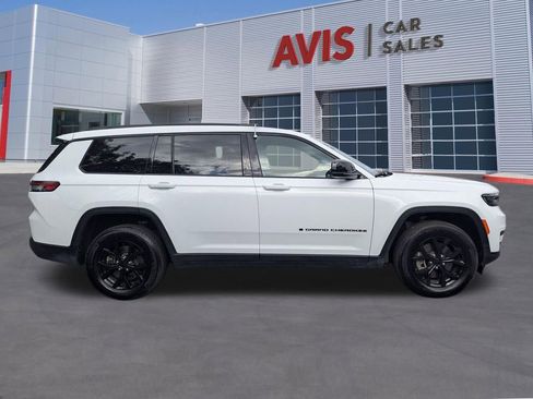 Used 2024 Jeep Grand Cherokee L Laredo AWD/4WD image 5