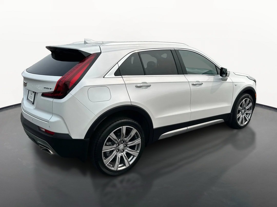 Certified 2023 Cadillac XT4 Premium Luxury AWD/4WD image 5