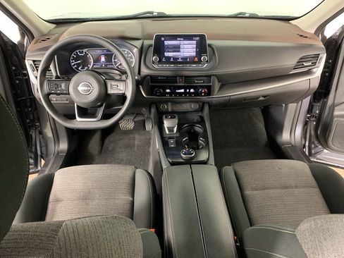 Used 2023 Nissan Rogue SV image 34