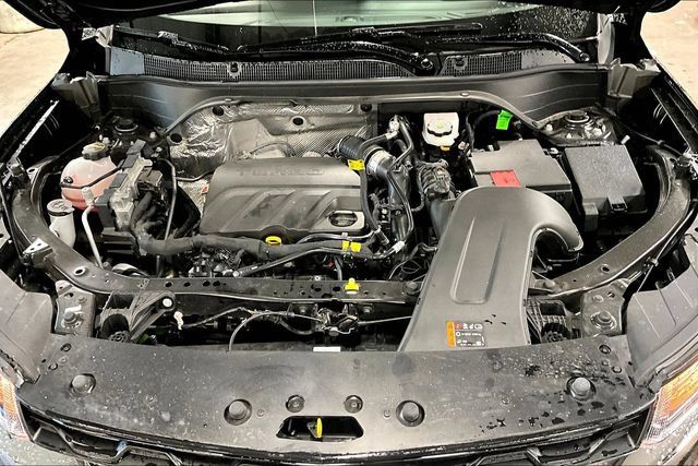 Used 2026 Chevrolet Trax LS w/ LS Convenience Package FWD image 29