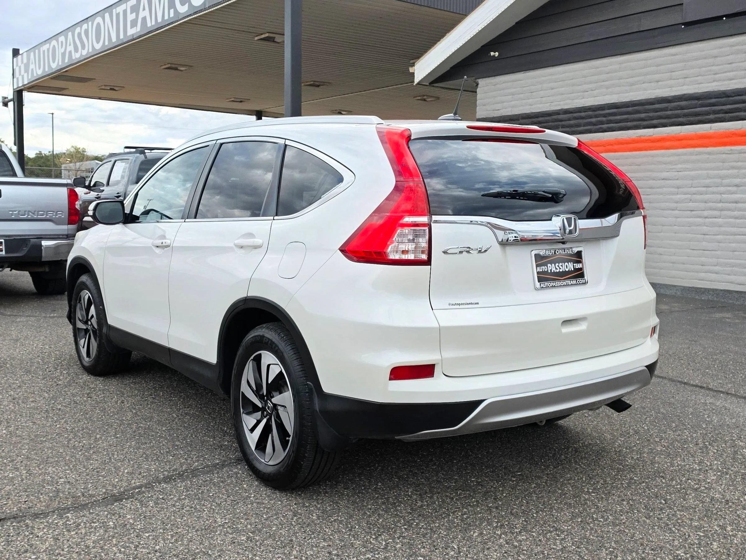 Used 2015 Honda CR-V Touring image 3