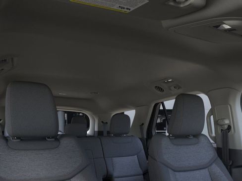 New 2026 Ford Explorer Active RWD image 22