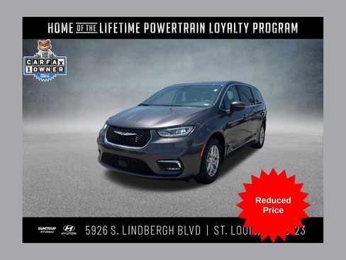 Used 2023 Chrysler Pacifica Touring-L FWD image 1