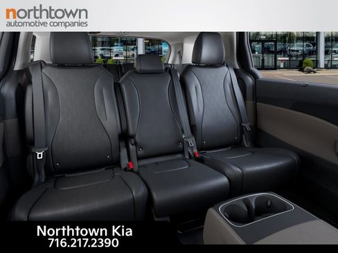 New 2025 Kia Carnival SX image 17
