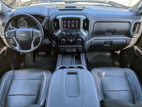 Used 2019 Chevrolet Silverado 1500 LTZ w/ LTZ Premium Package image 8