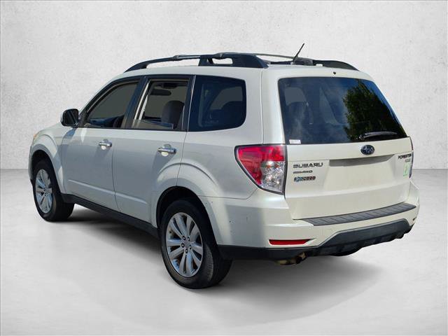 Used 2012 Subaru Forester 2.5X Premium w/ All-Weather Pkg AWD/4WD image 8