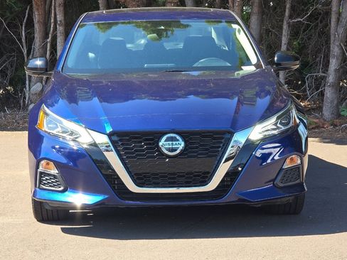 Used 2021 Nissan Altima 2.5 SR w/ SR Premium Package FWD image 9