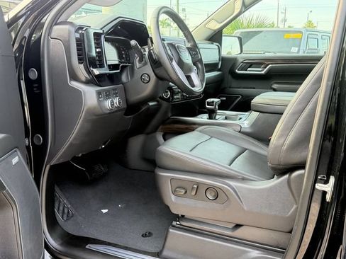Used 2025 GMC Sierra 1500 SLT w/ SLT Premium Package AWD/4WD image 13