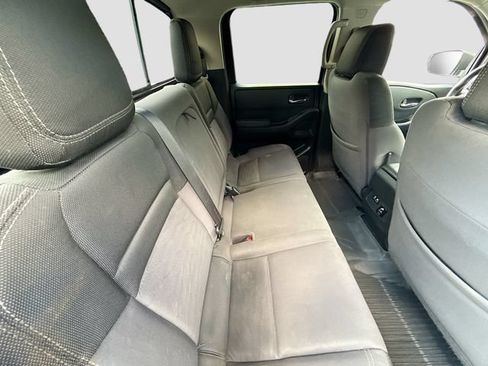Used 2022 Nissan Frontier SV AWD/4WD image 30