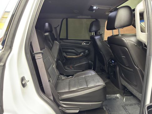 Used 2015 GMC Yukon Denali w/ Premium Package AWD/4WD image 38