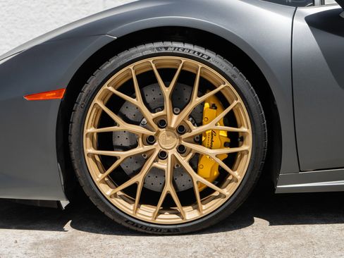 Used 2015 Lamborghini Huracan LP 610-4 AWD/4WD image 31