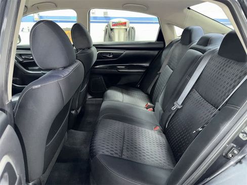 Used 2017 Nissan Altima 2.5 SV image 17