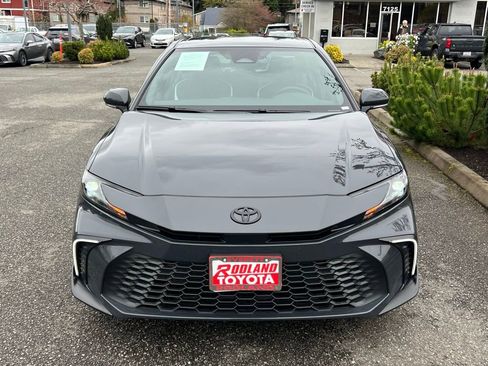 Used 2026 Toyota Camry SE w/ Convenience Package image 5