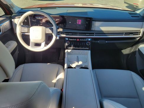 New 2025 Hyundai Santa Fe Calligraphy FWD image 17