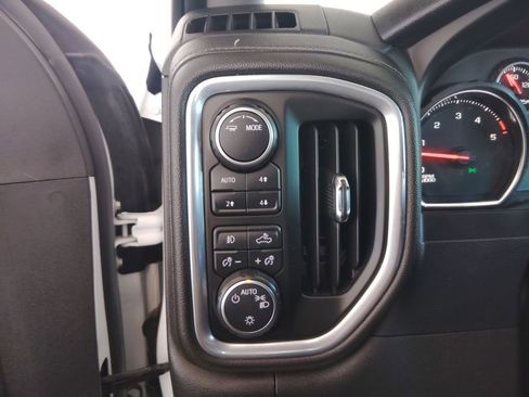 Used 2022 Chevrolet Silverado 2500 LT w/ Convenience Package AWD/4WD image 23