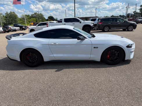 Used 2019 Ford Mustang GT RWD image 6