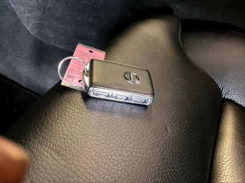 Used 2018 Volvo XC60 T5 Inscription w/ Convenience Package image 13