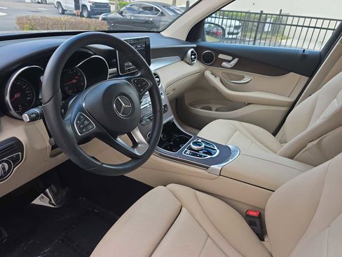 Used 2019 Mercedes-Benz GLC 300 image 14