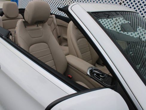 Used 2017 Mercedes-Benz C 300 Cabriolet image 36