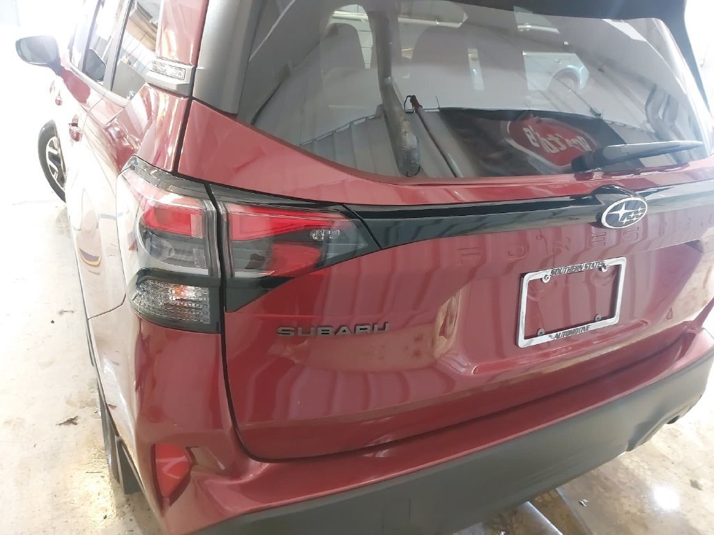 Used 2025 Subaru Forester Premium AWD/4WD image 34