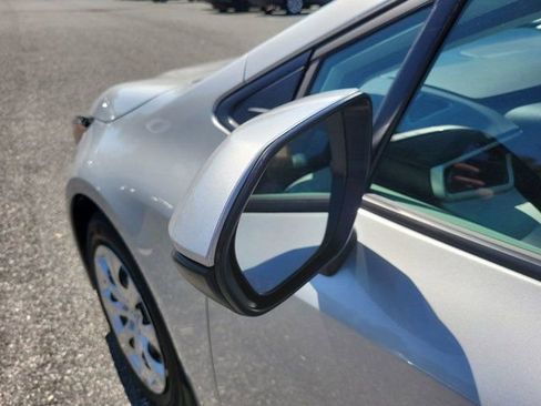 Used 2025 Toyota Corolla LE FWD image 18