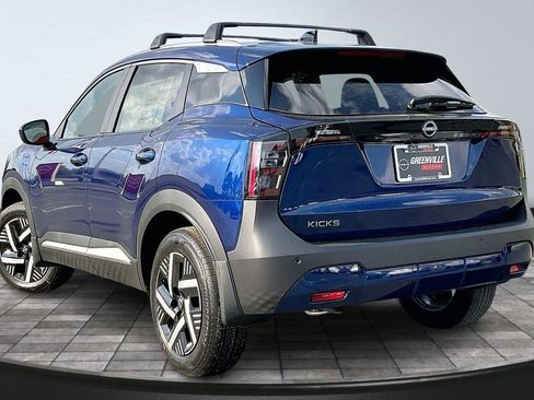 New 2026 Nissan Kicks SV FWD image 4