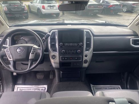 Used 2021 Nissan Titan SV w/ Accessory Utility Package image 8