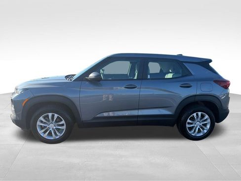 Used 2022 Chevrolet TrailBlazer LS AWD/4WD image 3