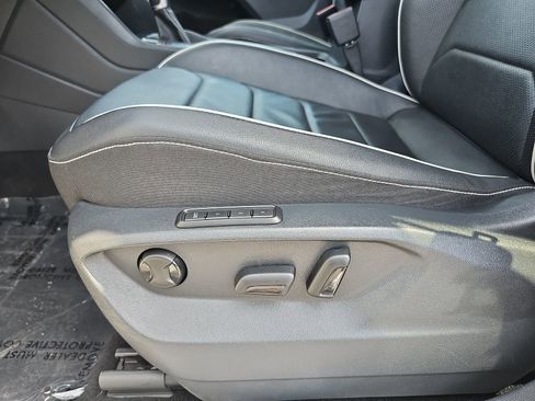 Used 2023 Volkswagen Tiguan SEL R-Line AWD/4WD image 27