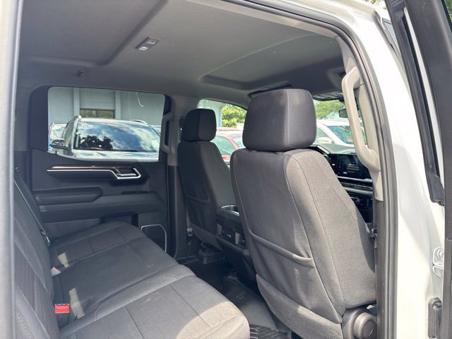 Used 2025 Chevrolet Silverado 1500 LT AWD/4WD image 16