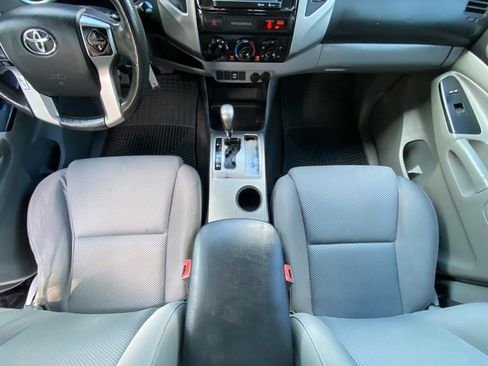 Used 2015 Toyota Tacoma PreRunner image 25