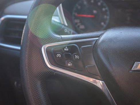 Used 2019 Chevrolet Equinox LS image 12
