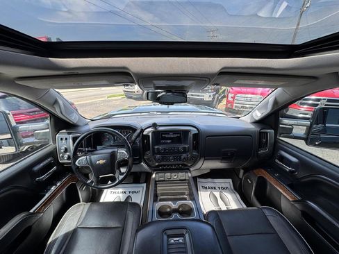 Used 2018 Chevrolet Silverado 3500 High Country w/ Duramax Plus Package AWD/4WD image 9
