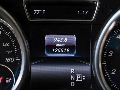 Used 2017 Mercedes-Benz GLS 550 4MATIC image 28