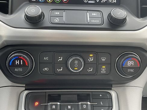 Used 2021 GMC Acadia SLE w/ Driver Convenience Package image 43