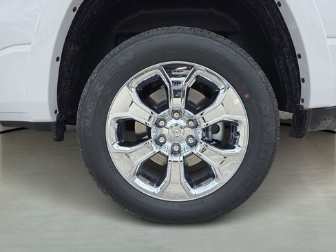 New 2026 RAM 1500 Big Horn AWD/4WD image 6