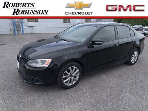 Used 2012 Volkswagen Jetta SE FWD image 1